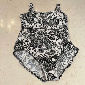 Body I.D. floral paisley one piece swimsuit SZ 12